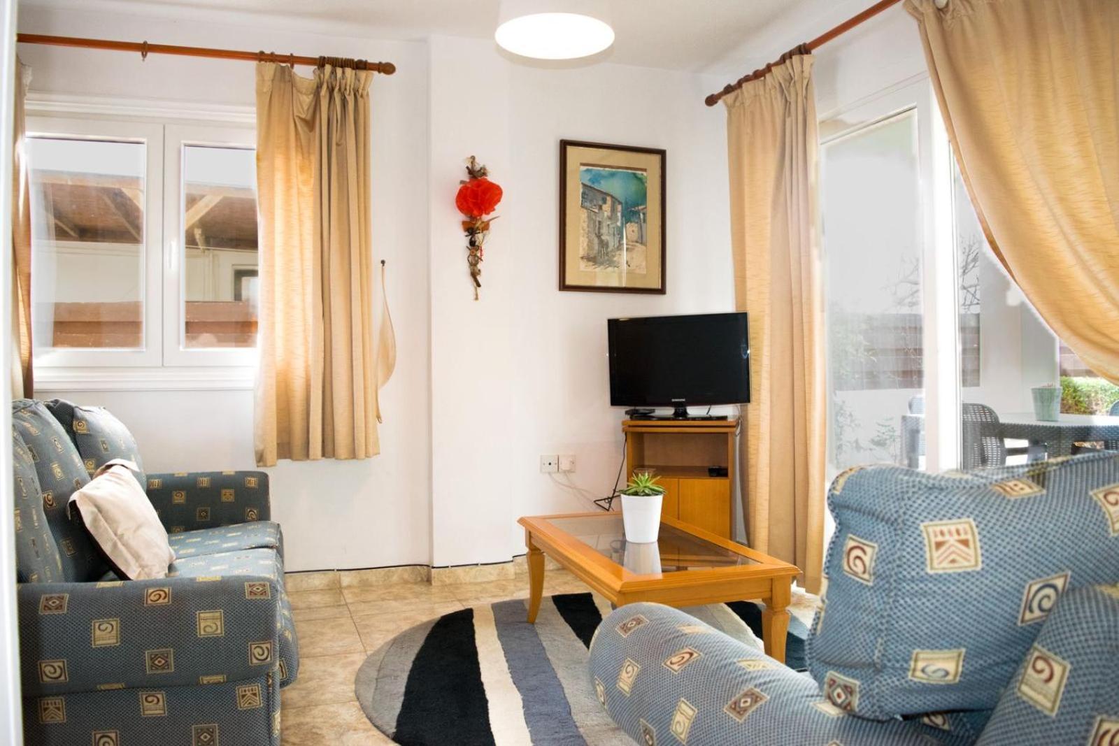 Merika Complex 1 Hou.32 Lárnaka Kültér fotó