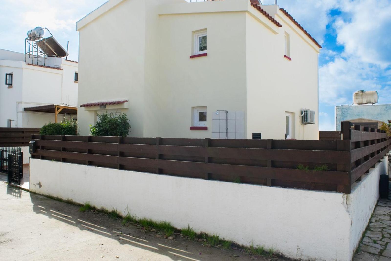 Merika Complex 1 Hou.32 Lárnaka Kültér fotó
