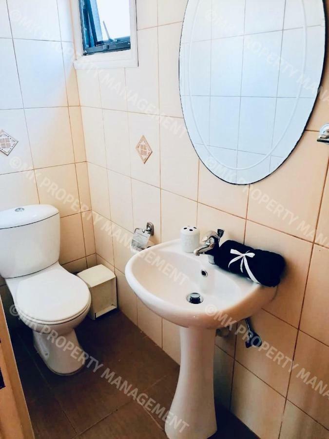 Merika Complex 1 Hou.32 Lárnaka Kültér fotó